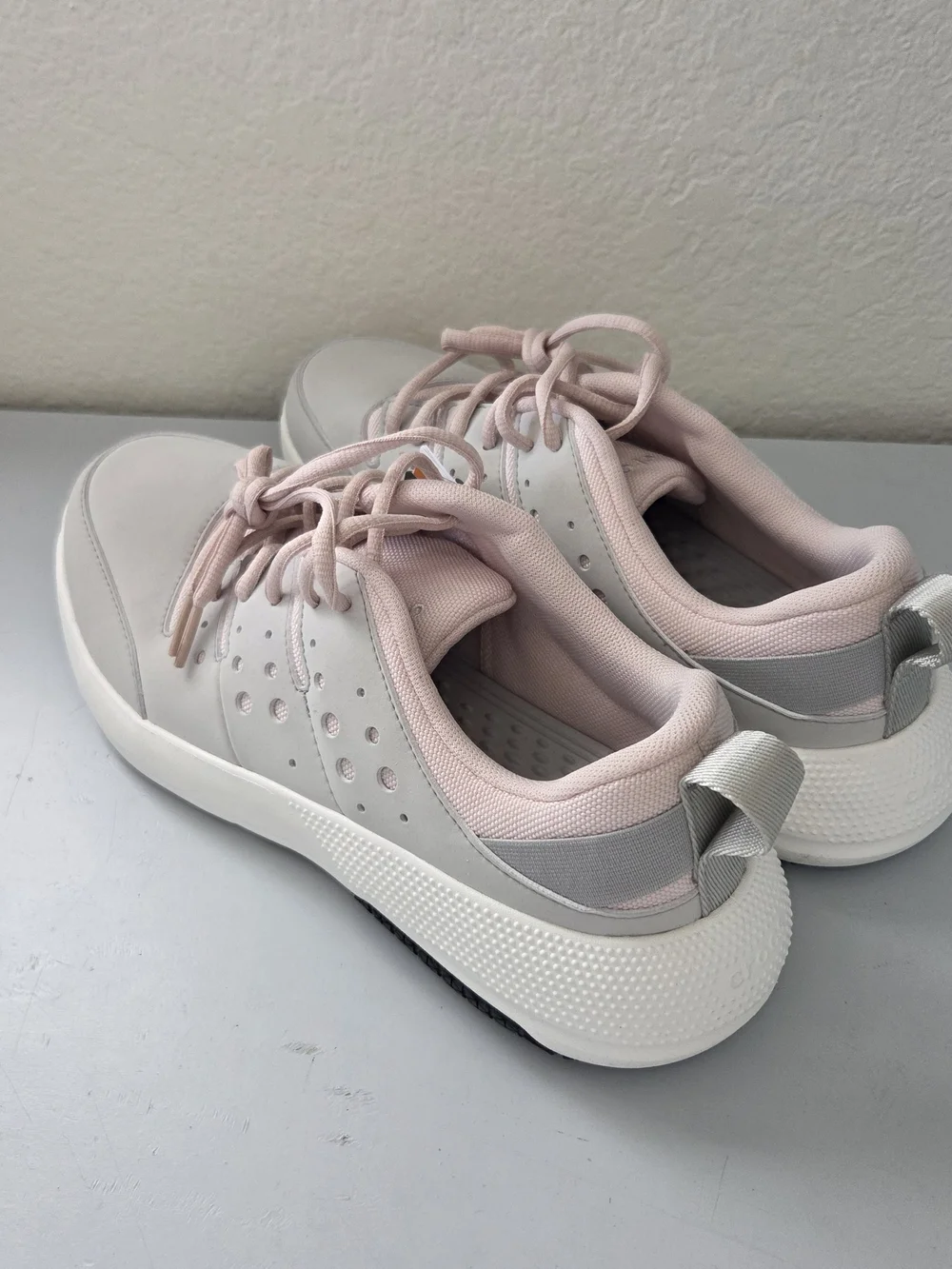 CROCS Women’s Athletic Sneakers in Light Pink and Light Gray